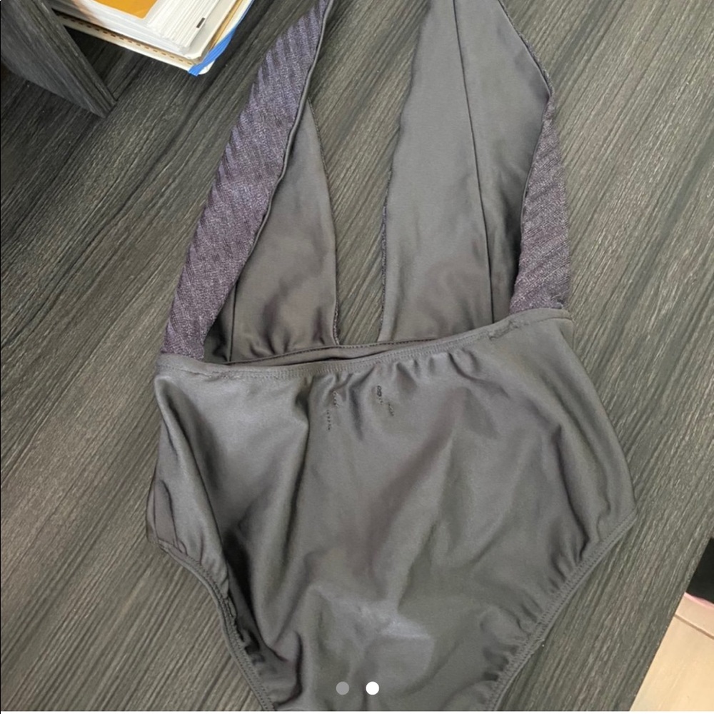 Low cut body suit - Picture 2 of 2